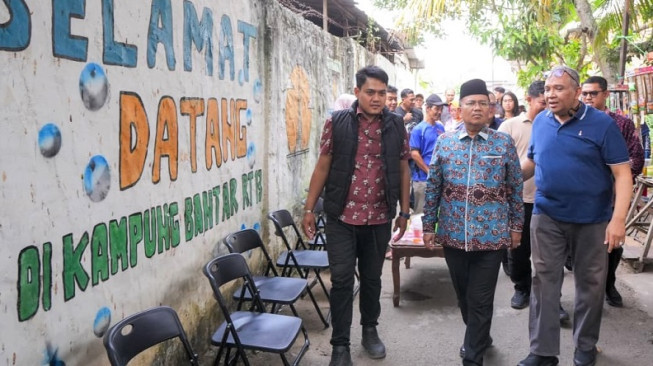 Kementerian Ketenagakerjaan Gulirkan Bantuan Padat Karya 2026, Wamenaker Tinjau Langsung Pekerjaan di Kota Jambi